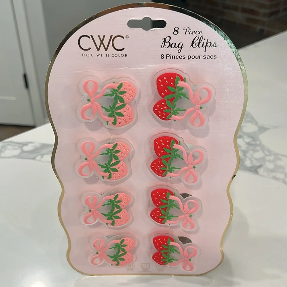 🎀🍓CWC Strawberry 🎀🍓Bag Clips Set